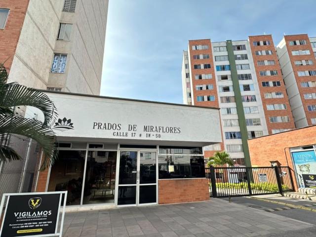 Apartamento en arriendo, Cr. prados de miraflores