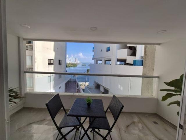 Apartamento en arriendo El Laguito, Industria De La Bahía