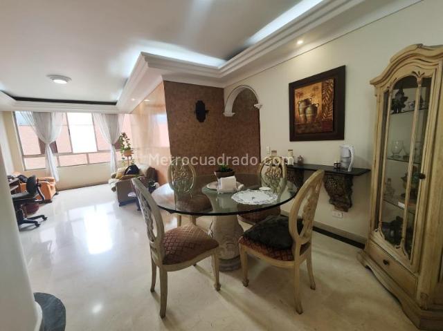 Apartamento en Arriendo, El Nogal Los Almendros, Medellín