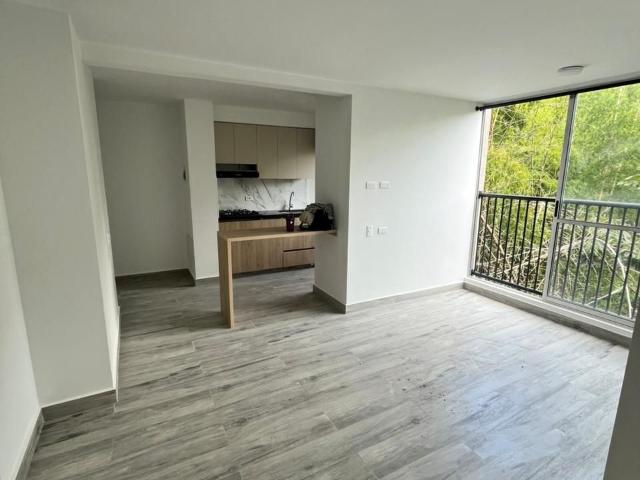 Apartamento en arriendo, El poblado i etapa