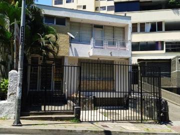 Apartamento En Arriendo En Cali En Granada A338196
