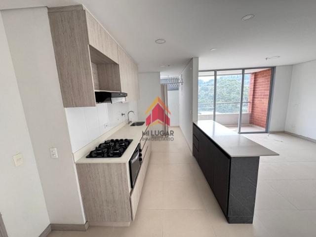 Apartamento en arriendo en El Escobero, Envigado