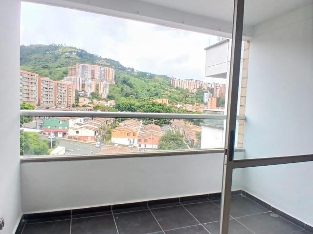 Apartamento EN ARRIENDO EN Envigado EN Las Antillas 397572 $3.200.000