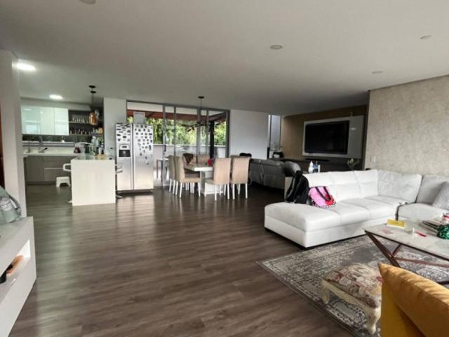 Apartamento En Arriendo En Envigado En Loma Benedictinos A366306