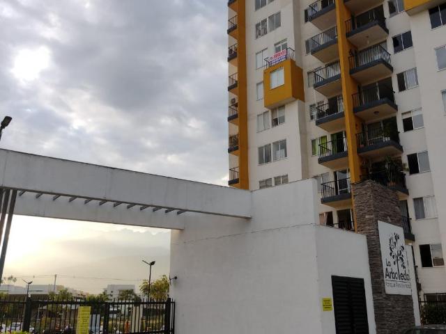 Apartamento En Arriendo En Jamundi En Naranjos A237929