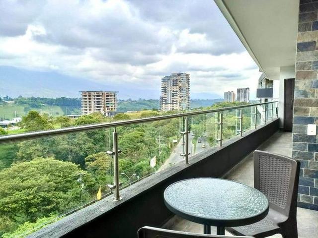 Apartamento en arriendo en La Avenida Centenario