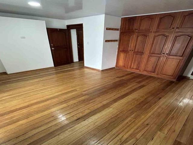 Apartamento en arriendo en Los Rosales