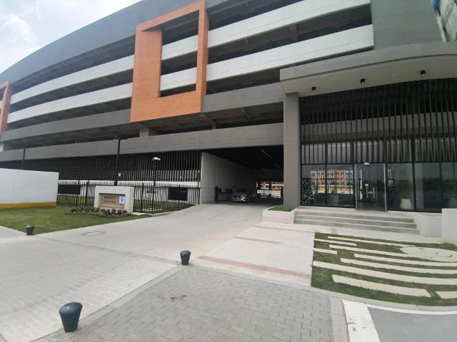Apartamento En Arriendo En Madrid En Hacienda Sauces Edificio Magnolio A327477