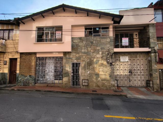 Apartamento EN ARRIENDO EN Medellín EN Villa Hermosa 393300 $2.300.000