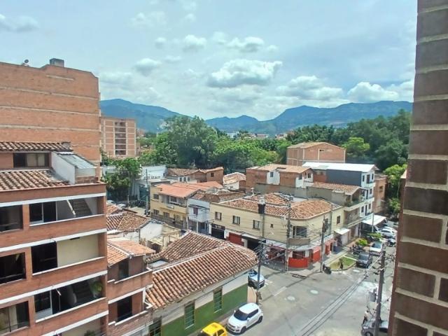 Apartamento En Arriendo En Medellin En Belen Parque A386805