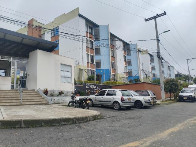 APARTAMENTO en ARRIENDO en MULTIFAMILIAR LA PALMA ЕТАРА III PISO 1