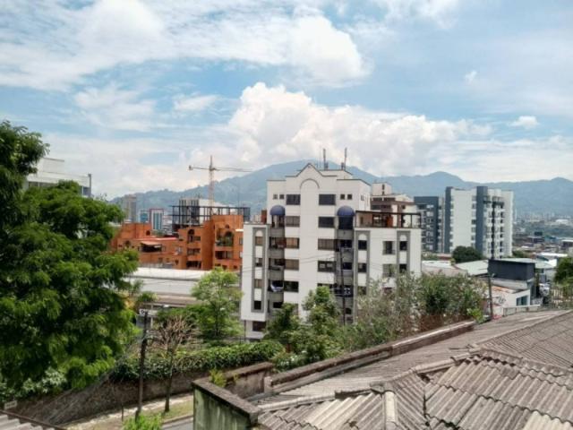 Apartamento EN ARRIENDO EN Pereira EN Los Alpes 348153 $2.800.000