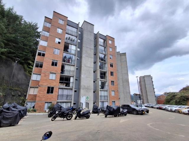 Apartamento En Arriendo En Retiro En Legado A384141