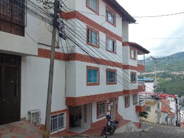 San Gil, Santander, Colombia - Cocina amoblada