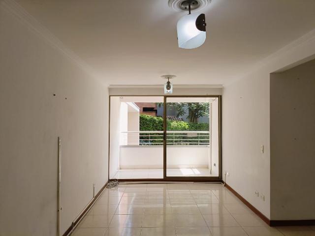 Apartamento en arriendo, Loma de los bernal