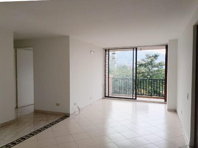 Apartamento en arriendo, Loma de los bernal