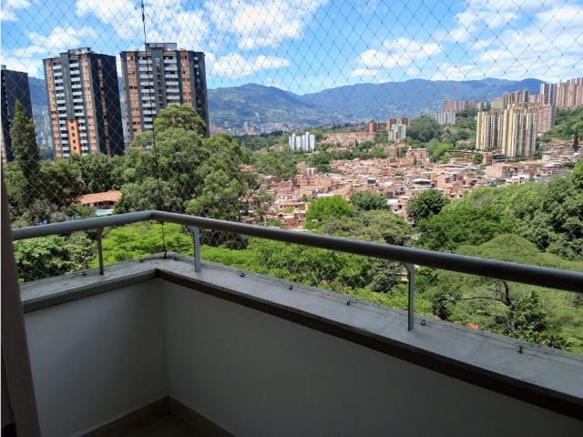 Apartamento en arriendo, Loma de los bernal