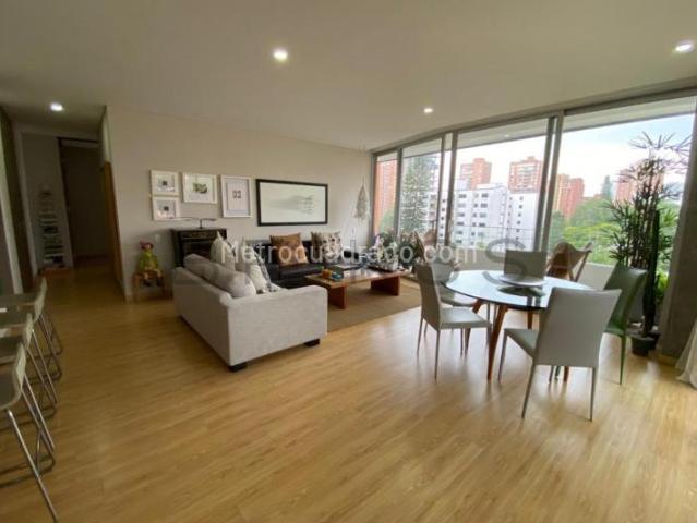 Apartamento en Arriendo, Loma De Los Parra, Medellín