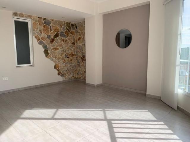 Apartamento en arriendo Los Alamos, Universidad