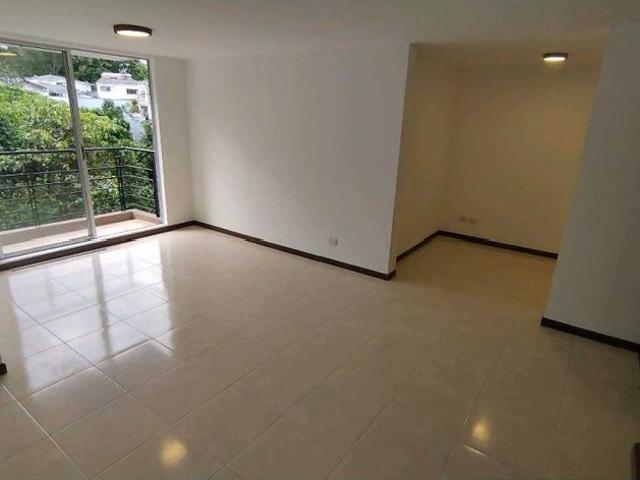 Apartamento en arriendo Los Alamos, Universidad
