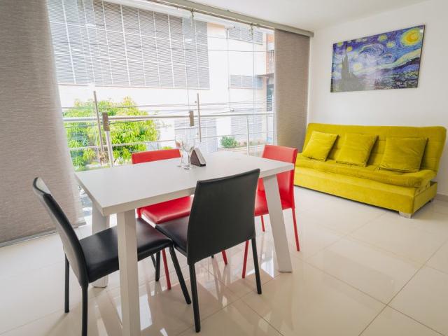 Apartamento en arriendo Los Alpes, Universidad