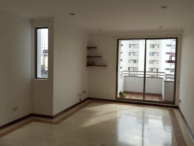 Apartamento en arriendo Los Alpes, Universidad