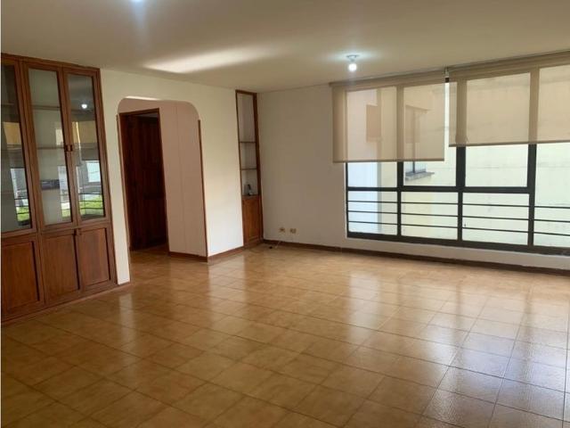 Apartamento en arriendo Los Alpes, Universidad