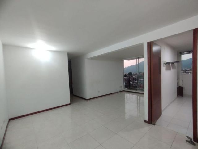 Apartamento en arriendo Los Alpes, Universidad