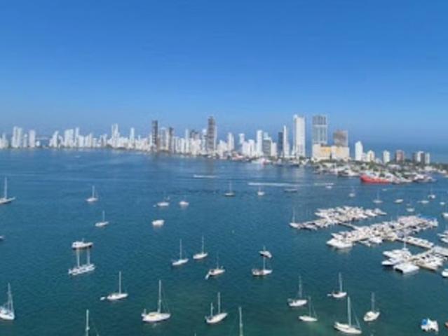 Apartamento en arriendo Manga, Cartagena De Indias