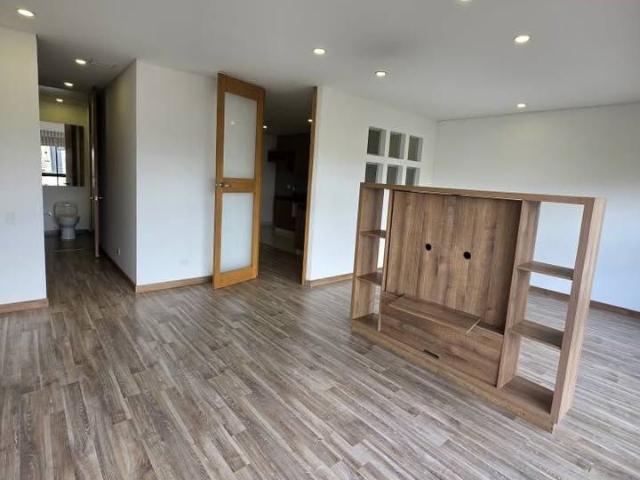 Apartamento en arriendo, Milla de oro