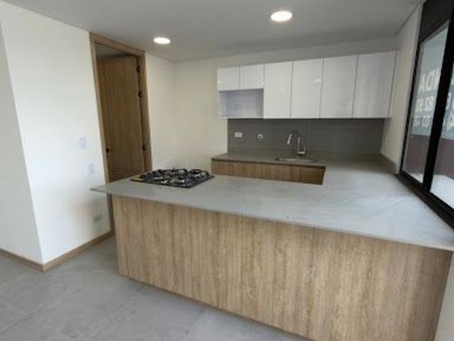 Apartamento en arriendo o venta, San antonio