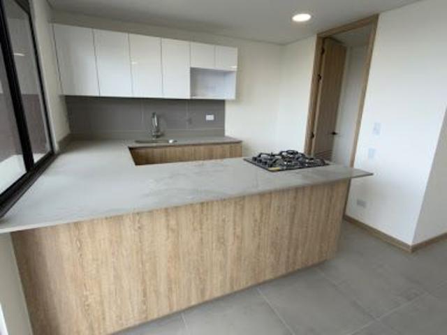 Apartamento en arriendo o venta, San antonio