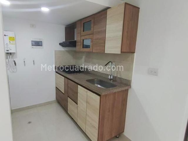 Apartamento en Arriendo, Pajarito, Medellín