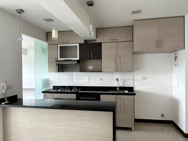 Apartamento en arriendo, Pinares alto