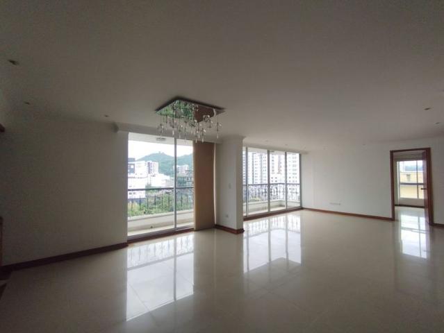 Apartamento en arriendo Pinares De San Martin, Universidad