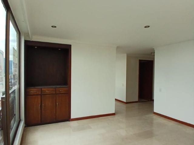 Apartamento en arriendo Pinares De San Martin, Universidad