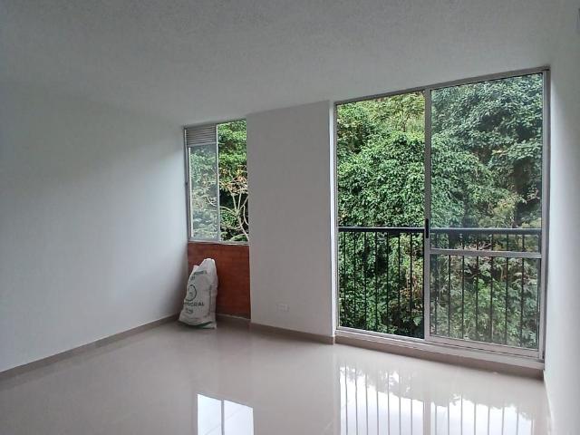 Apartamento en arriendo, Poblado 1 y 2