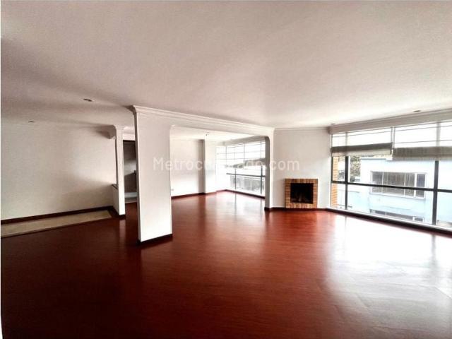 Apartamento en Arriendo, SANTA BARBARA CENTRAL, Bogotá D.C