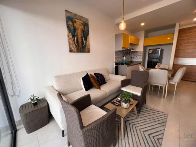 APARTAMENTO EN ARRIENDOy CERCA AL MAR PRIMER PISO AMOBLADO