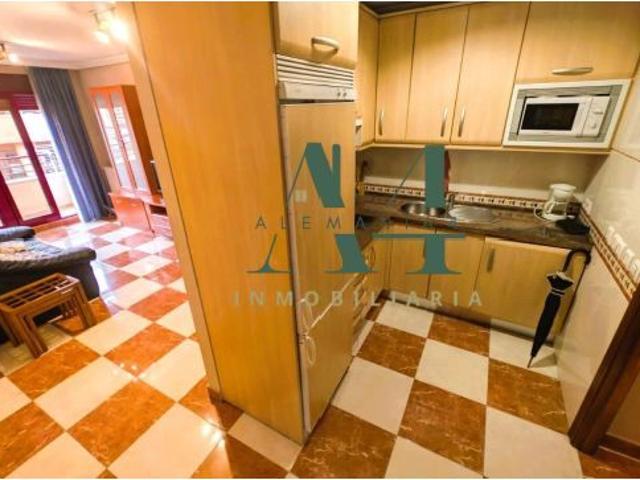 Apartamento en Cánovas con plaza de garaje