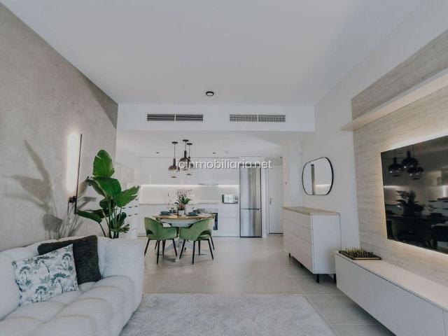 Apartamento en Estepona, La Resina, alquiler