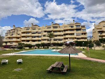 Apartamento en Estepona, La Resina, alquiler