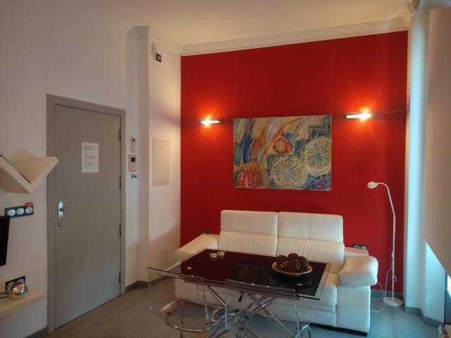 APARTAMENTO EN PLAZA NUEVA!