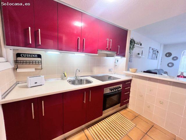 Apartamento en planta baja, aire acondicionado, piscina