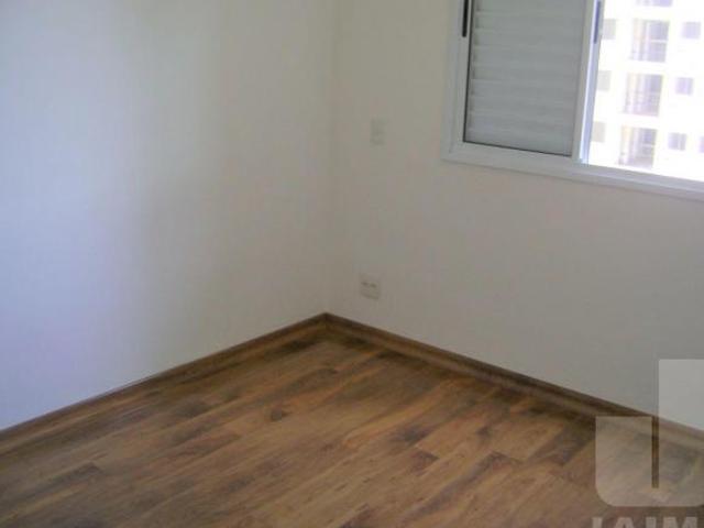 Apartamento ensolarado com 02 dormitórios 01 vaga lazer completo