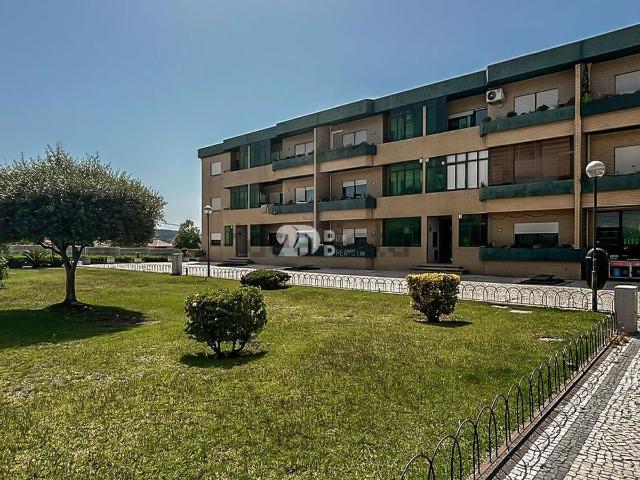 Apartamento, Esmeriz
