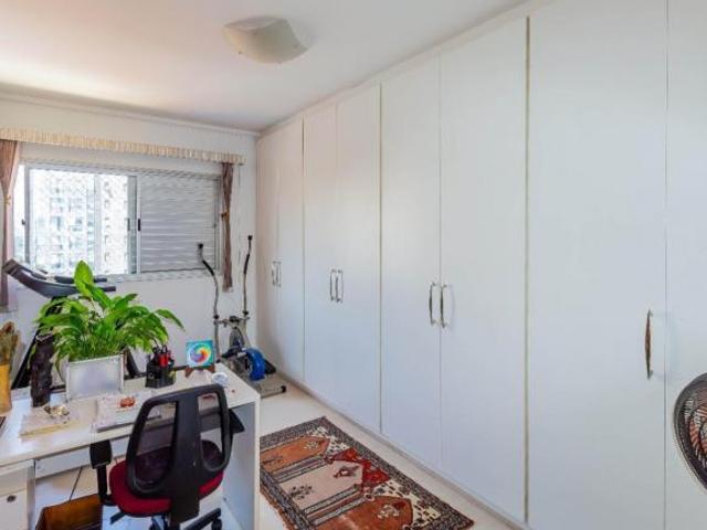 Apartamento espaçoso em Vila Cordeiro SP
