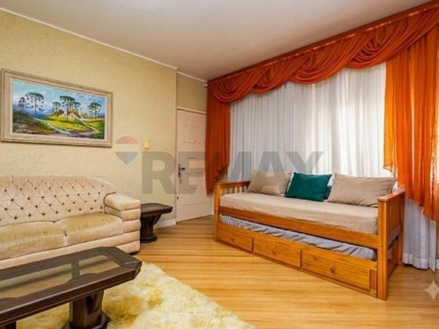 Apartamento Espaçoso no Centro de Curitiba