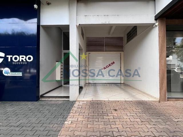 Apartamento espaçoso para alugar no Centro de Lucas do Rio Verde MT, 03 quartos sendo 01 suíte, 02 vagas