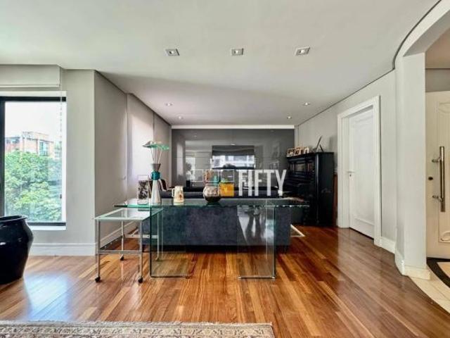 APARTAMENTO ESPETACULAR NA RUA LEOPOLDO COUTO DE MAGALHÃES